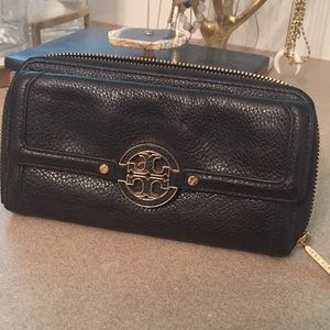 Authentic Tori Burch Wallet Like New!
